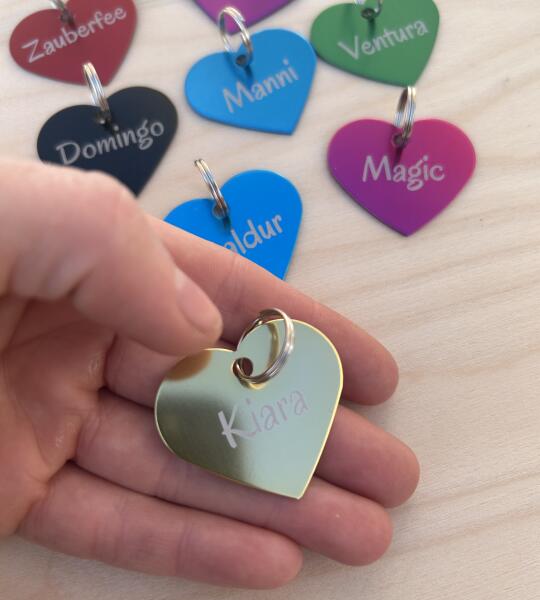 Aluminium penning – hartvormig met lasergravure